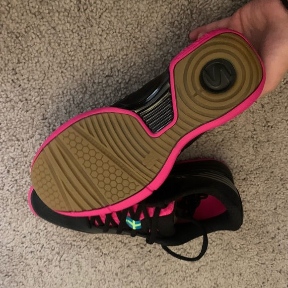 Runners - Picture 2 of 4